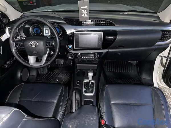 jeepetas y camionetas - Toyota hilux 2019 limited  12