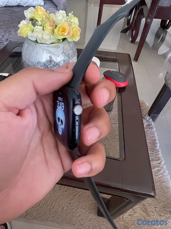 celulares y tabletas - Vendo Apple Watch 5