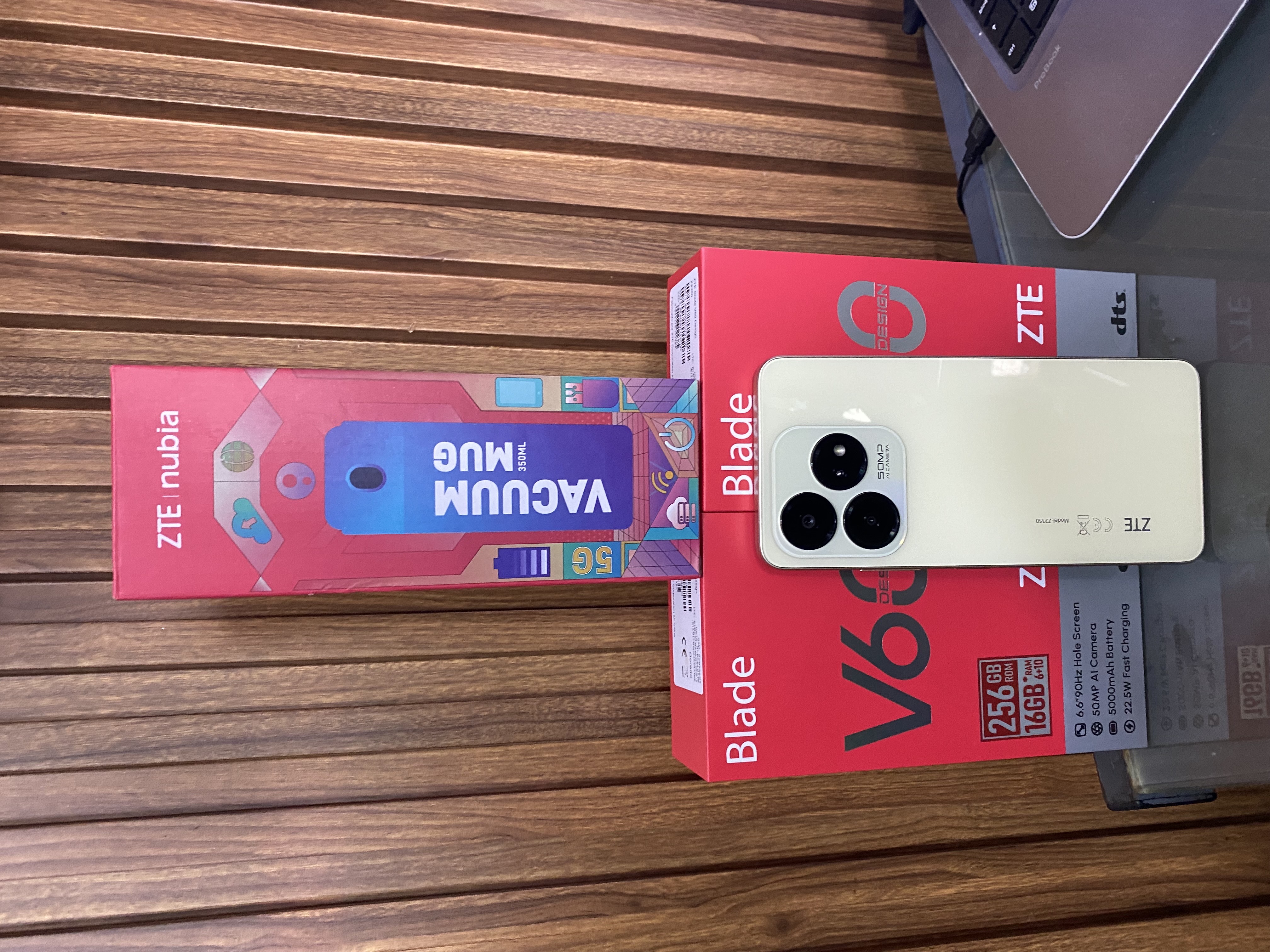celulares y tabletas - Zte v60 256GB+16  1