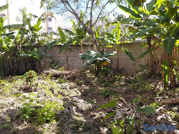 solares y terrenos - Terreno en venta en Santo Domingo Este 270 m2 en M 3