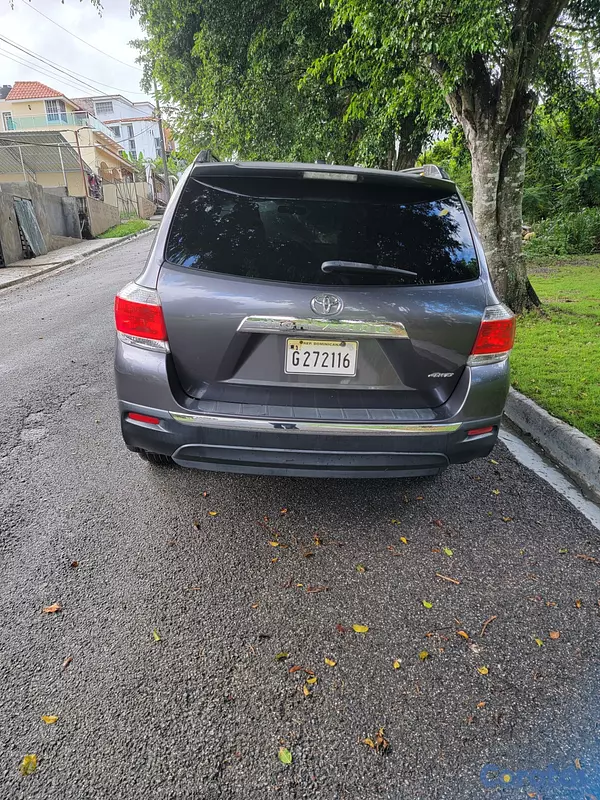 jeepetas y camionetas - Vendo Toyota Highlander 4