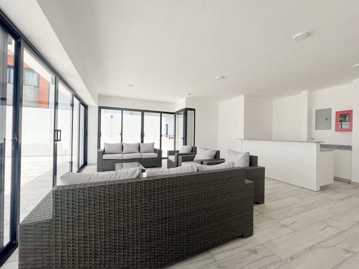 apartamentos - Alquiler de Apartamento en Evaristo Morales Vacio  1