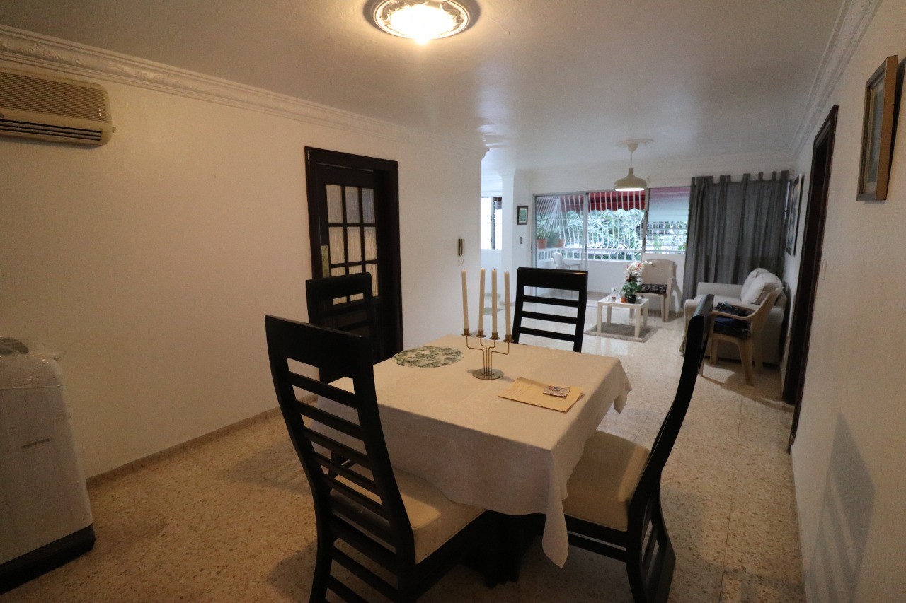 apartamentos - Vendo Apartamento Amplio con excelente ubicación RD$7,500.00
 3