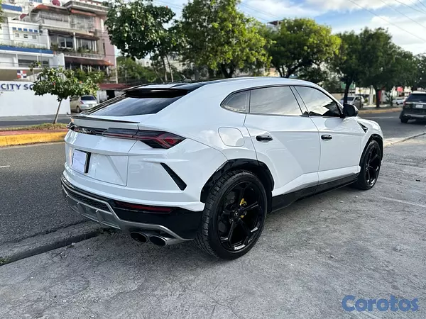 jeepetas y camionetas - Lamborghini Urus 2019  6