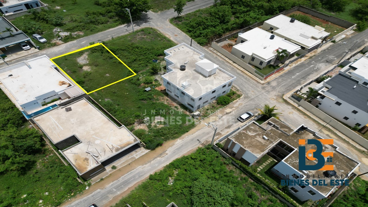 solares y terrenos - Solar de OPOTUNIDAD en Residencial Naime Tercera Etapa 1