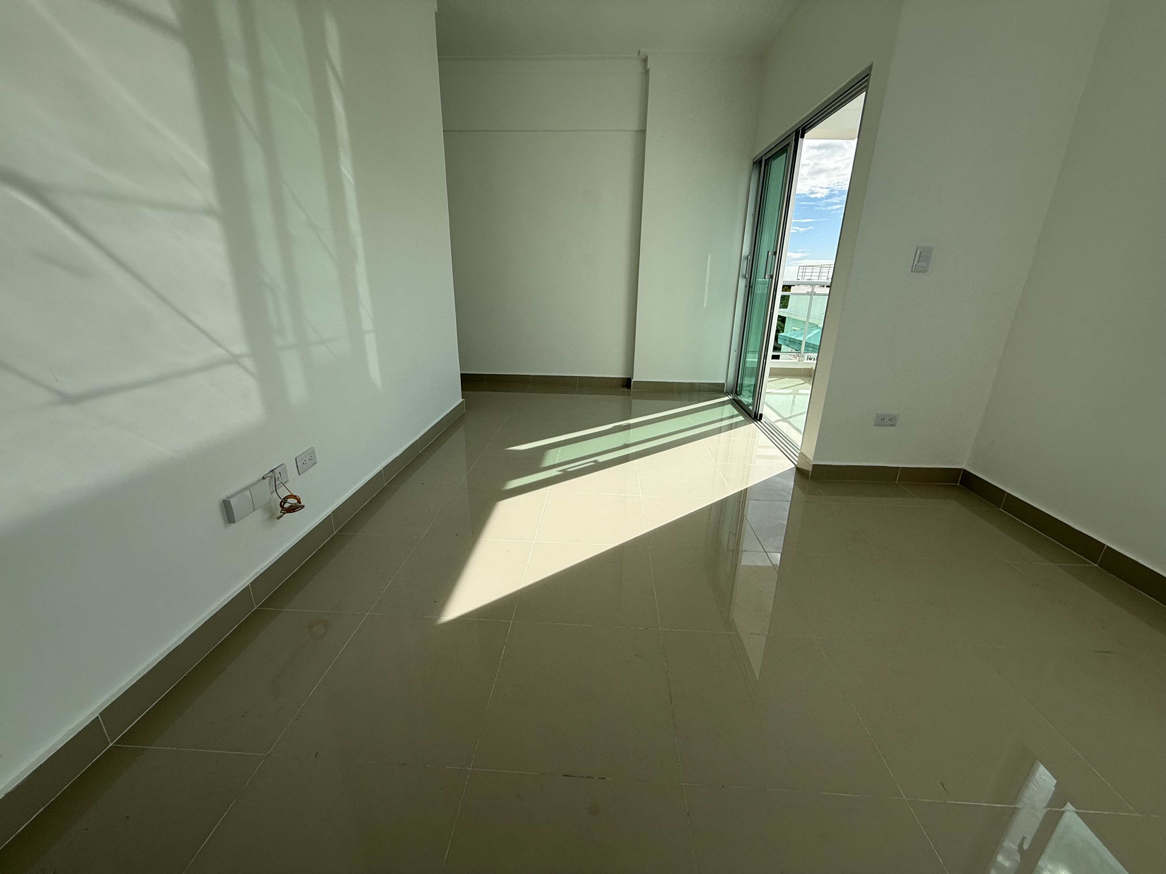 apartamentos - Vendo independencia klm 9 dos hab dos baños parque 1