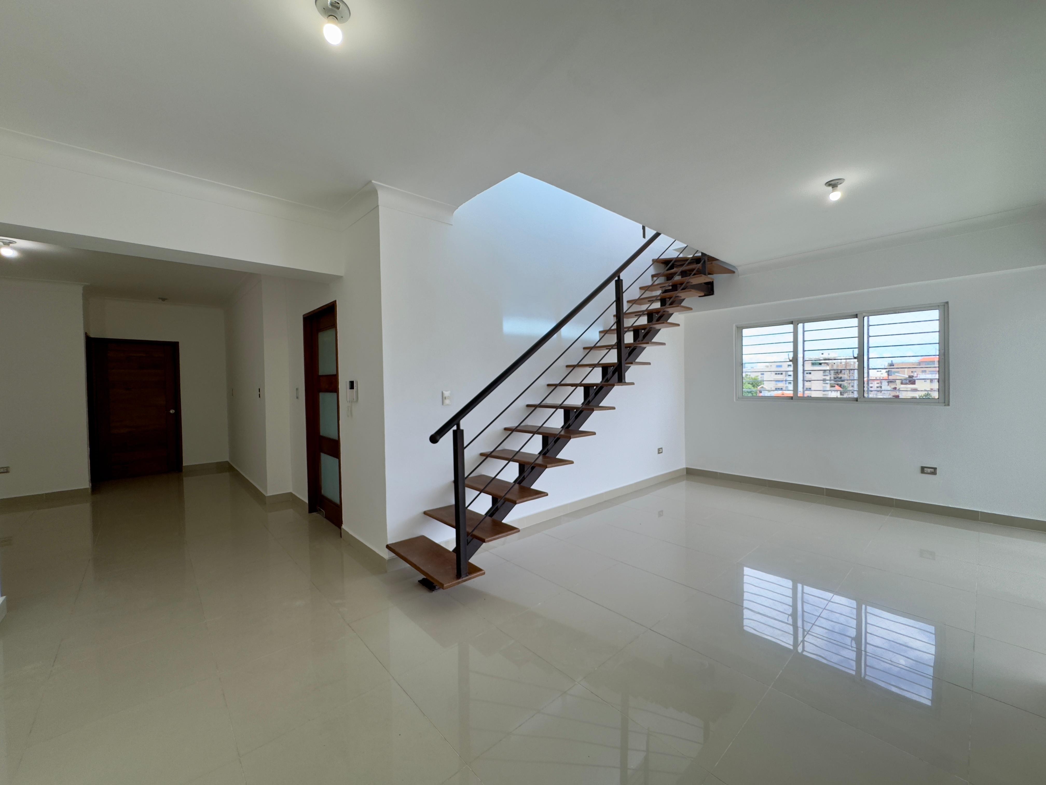 apartamentos - Alquiler Penthouse en El Millón Familiar 8