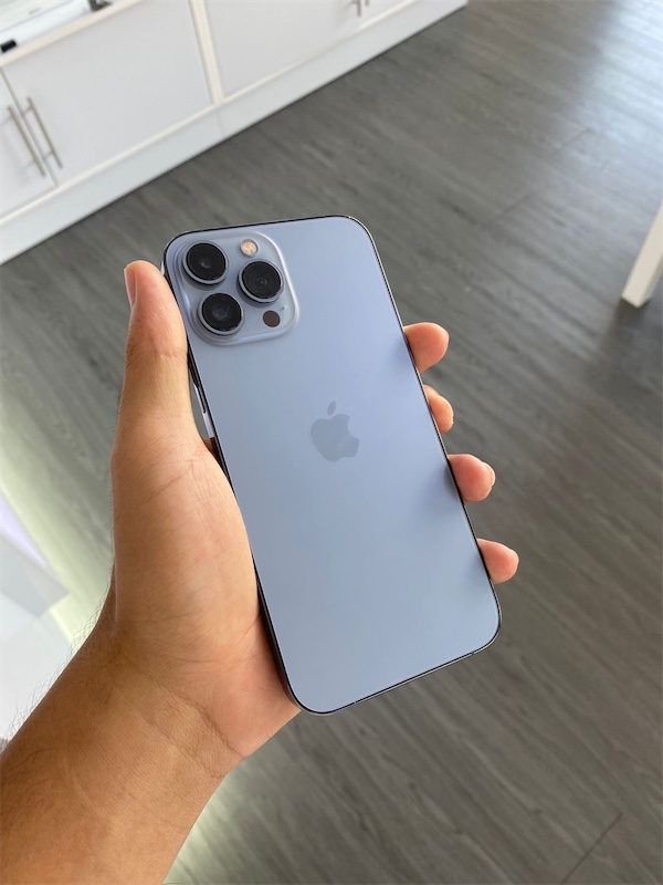celulares y tabletas - iPhone 13 Pro Max 128GB Como Nuevo 0