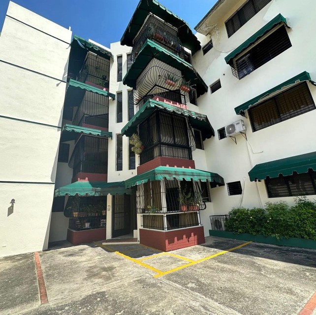 apartamentos - Se alquila apartamento Clásico y Remodelado! 
Los Prados 📍

