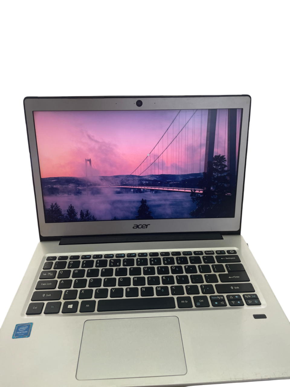 computadoras y laptops - Laptop Acer Swift 1 usada en venta  0