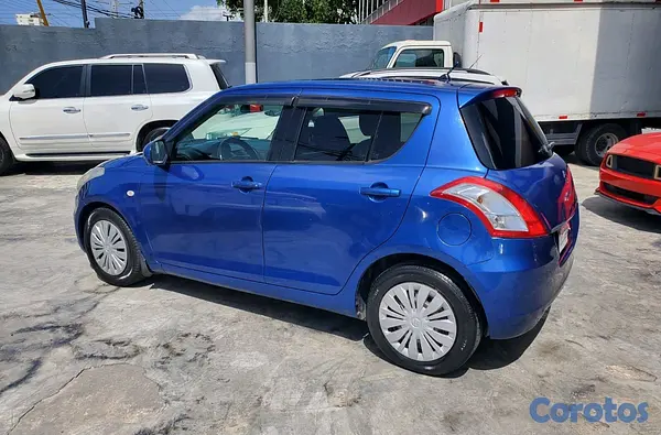 carros - Suzuki Swift 2014 4