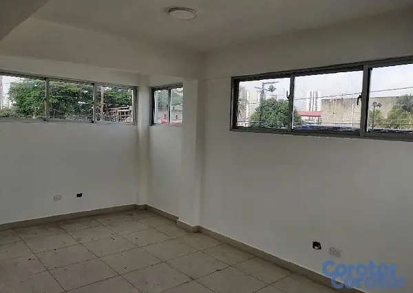 oficinas y locales comerciales - se alquila local  7