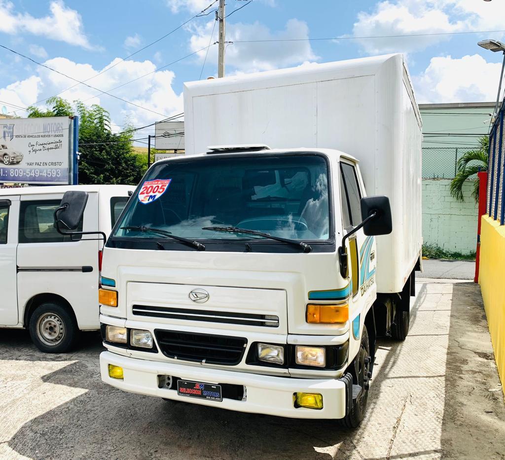 camiones y vehiculos pesados - DAIHATSU DELTA 2005