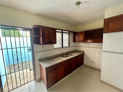 apartamentos - Casa en corales del sur