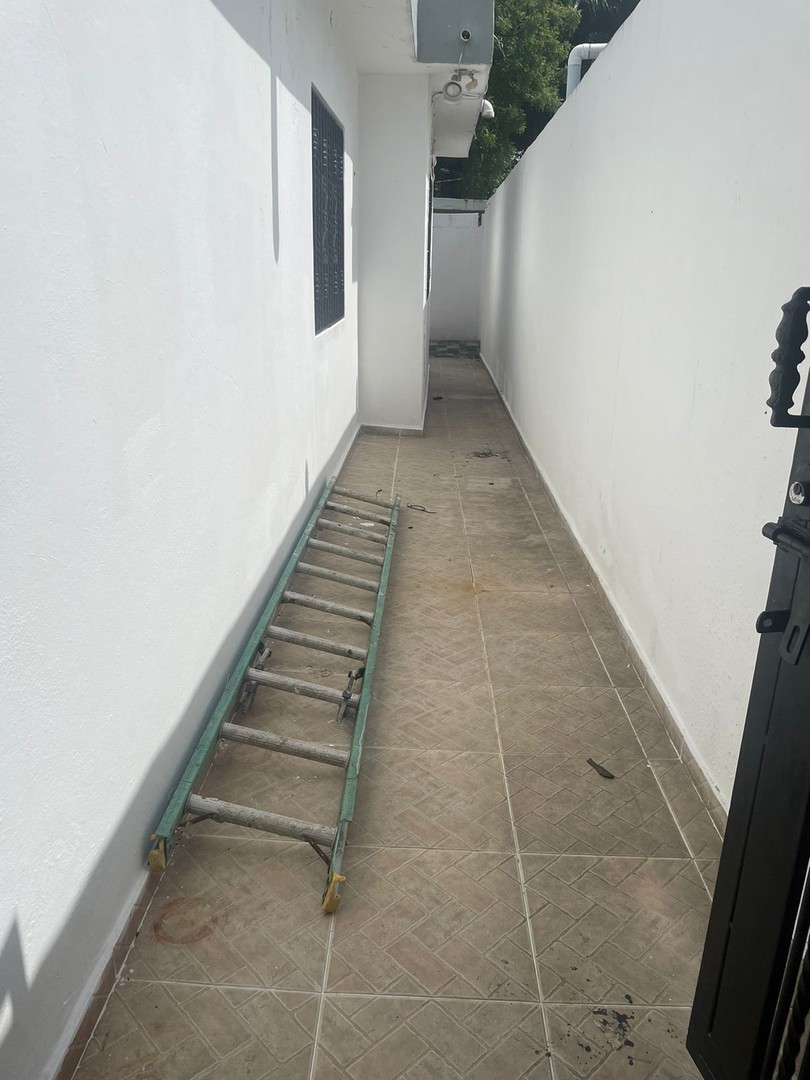 casas - Vendo casa en Carmen María RD$9,400,000. 
 1