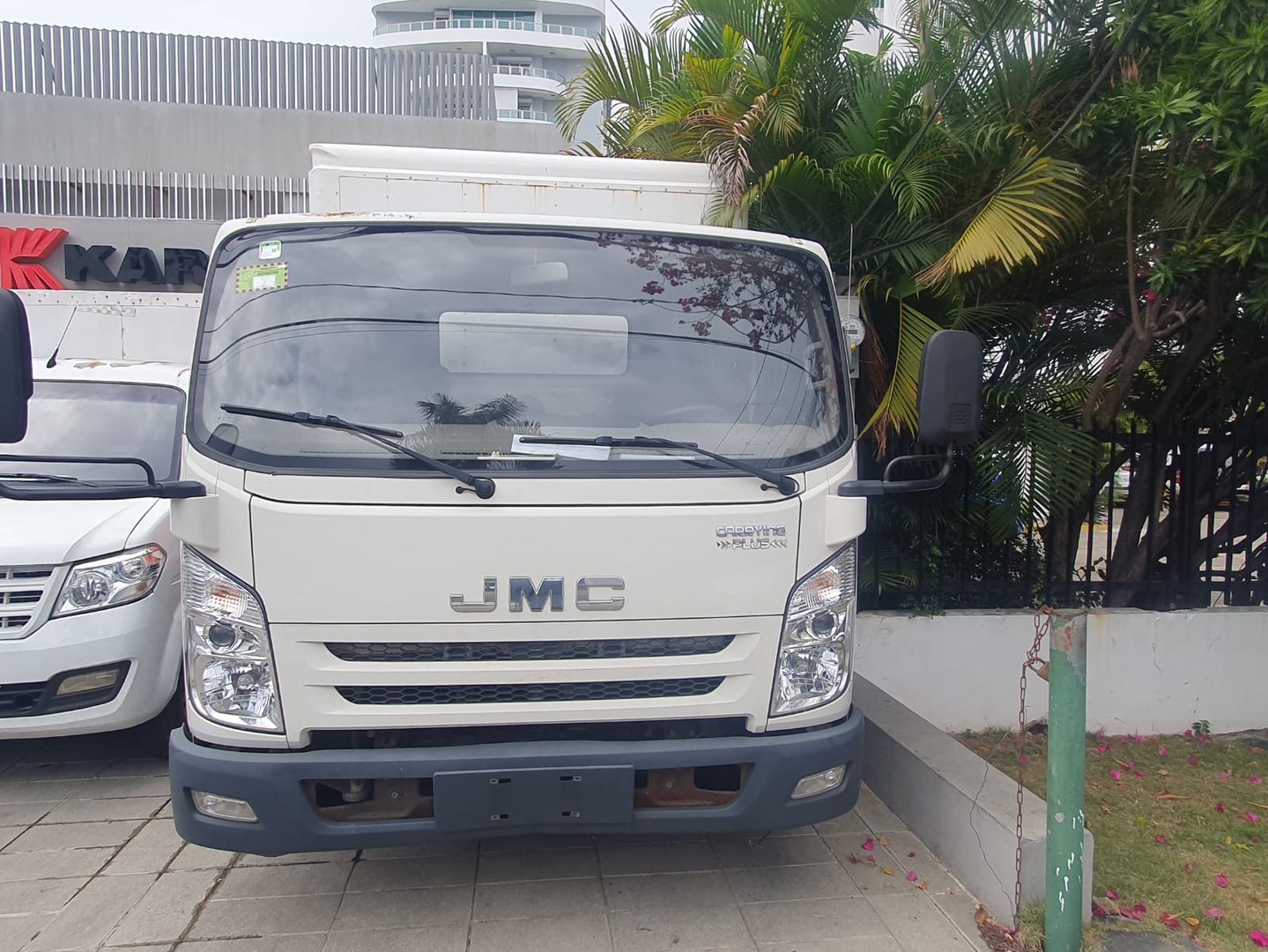 camiones y vehiculos pesados - CAMION JMC DE 4 TONELADAS CON FURGON