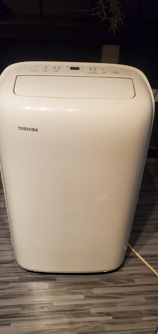 aires acondicionados y abanicos - Aire Acondicionado portátil Toshiba