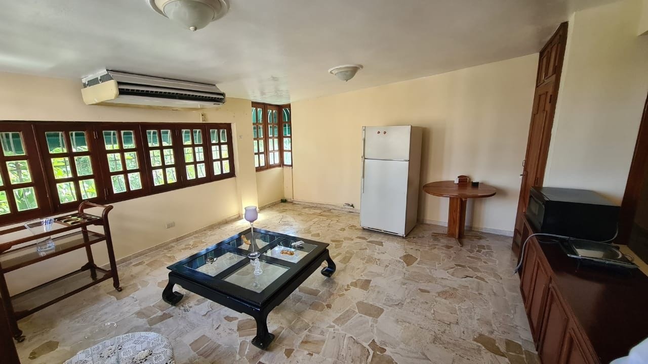 casas - Casa de 962 mts 2 Niveles en Urbanización Los Rios.  3