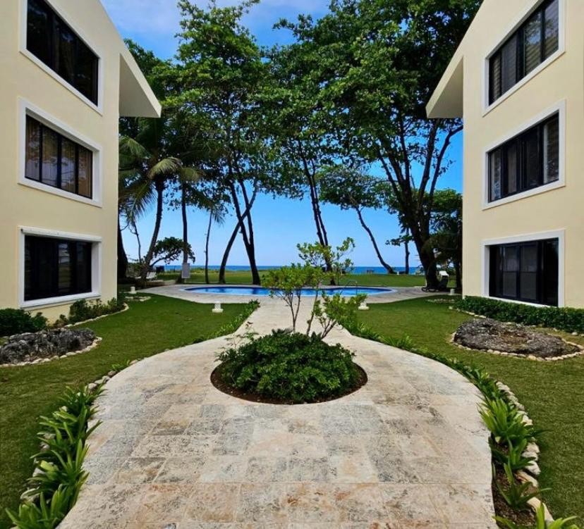 casas vacacionales y villas - Apartamento Amueblado Frente a la Playa, Cabarete  9