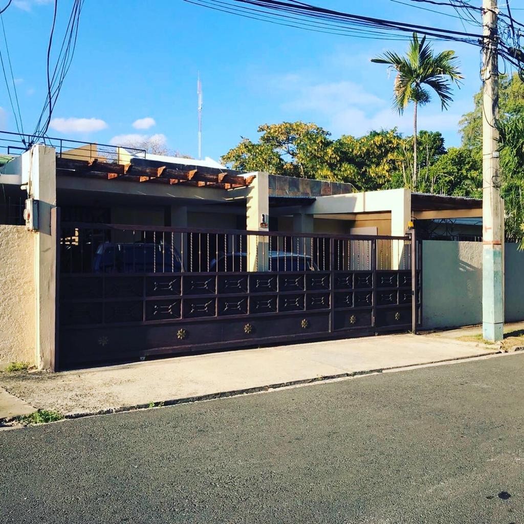 casas - Se vende casa en Honduras. Av. Independencia 0
