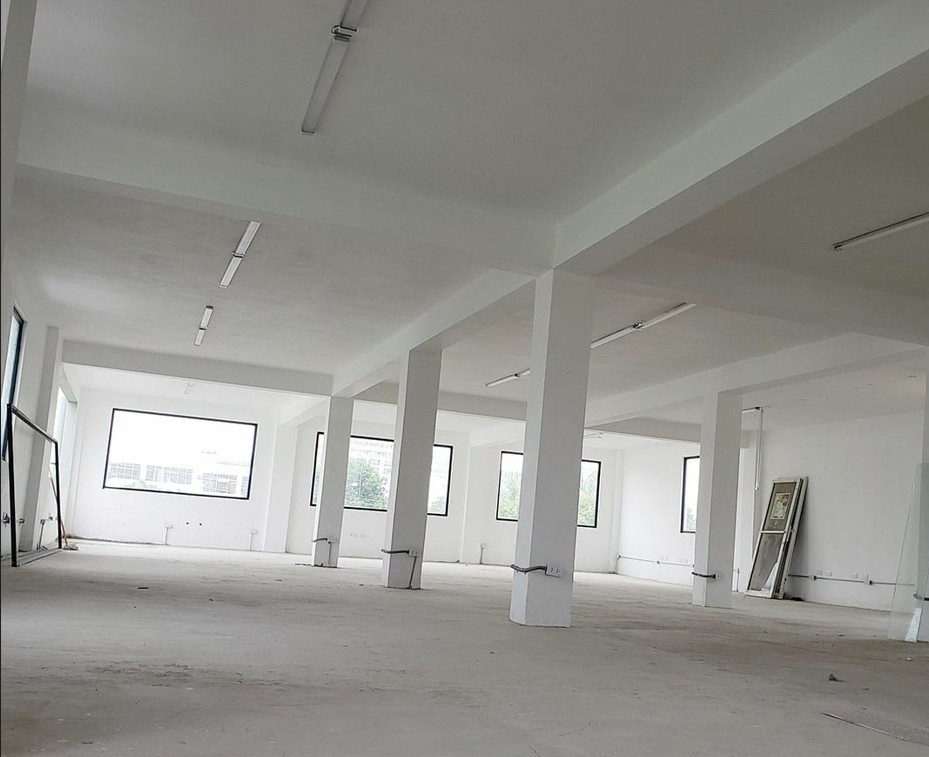 oficinas y locales comerciales - Alquilo Local para oficina 280 mts en bella vista
