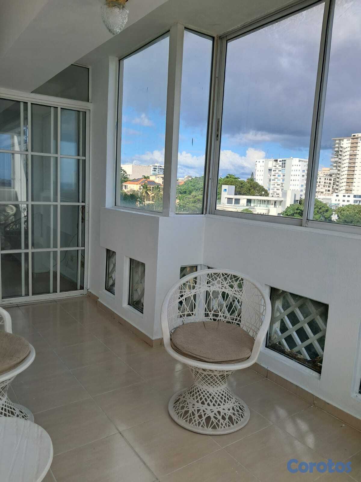 apartamentos - Alquilo apto. con  vista al mar y terraza  11