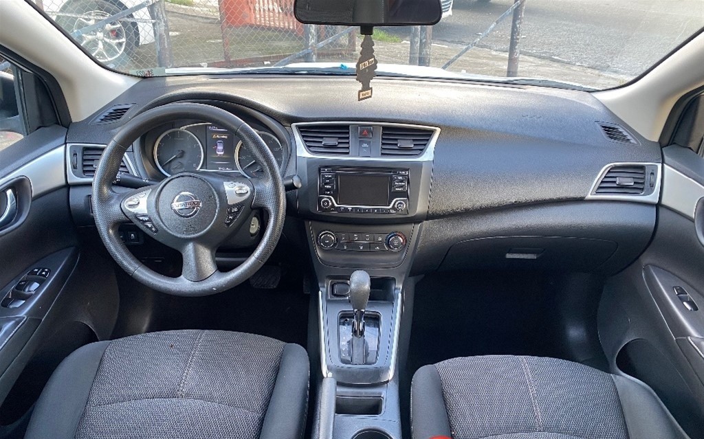 carros - 2018 Nissan Sentra SV  4