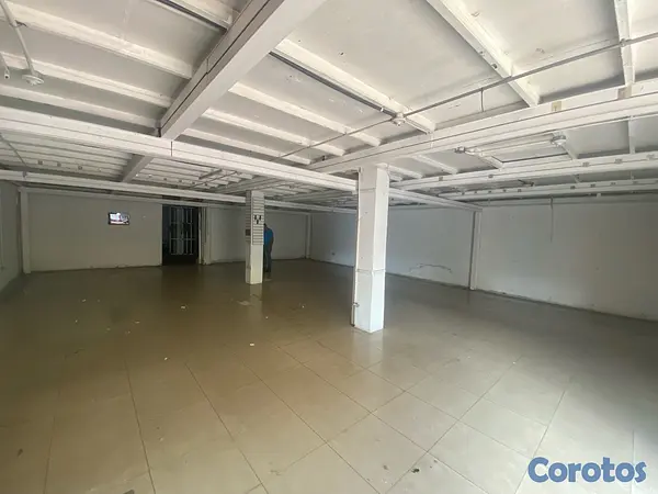 oficinas y locales comerciales - se alquila local  3