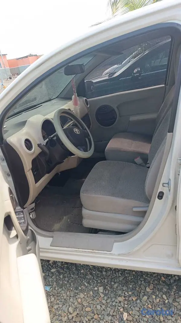 carros - TOYOTA PASSO 2