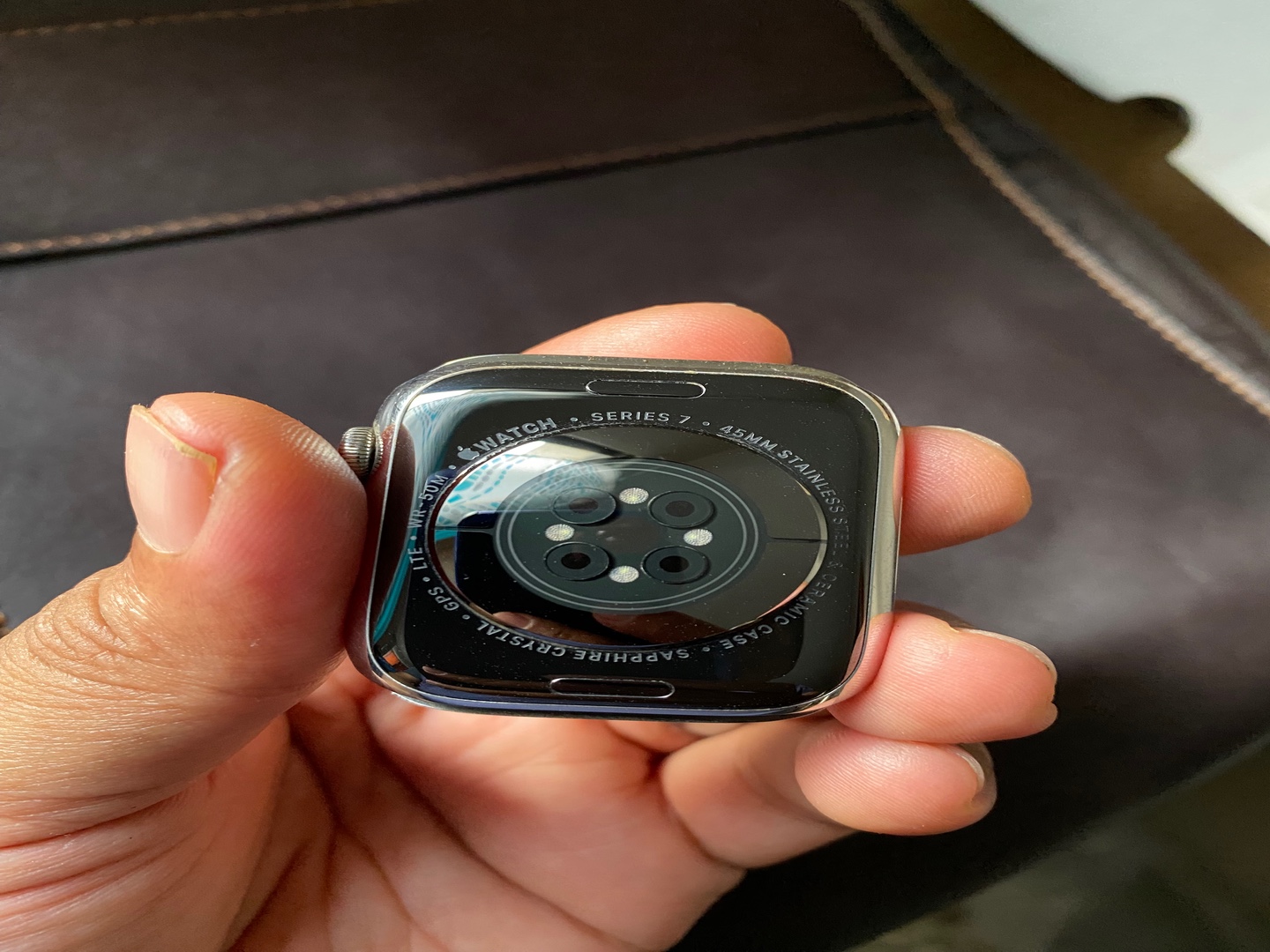 celulares y tabletas - Apple Watch Series 7 en acero inoxidable de 45mm Color Plata GPS más Celular  2