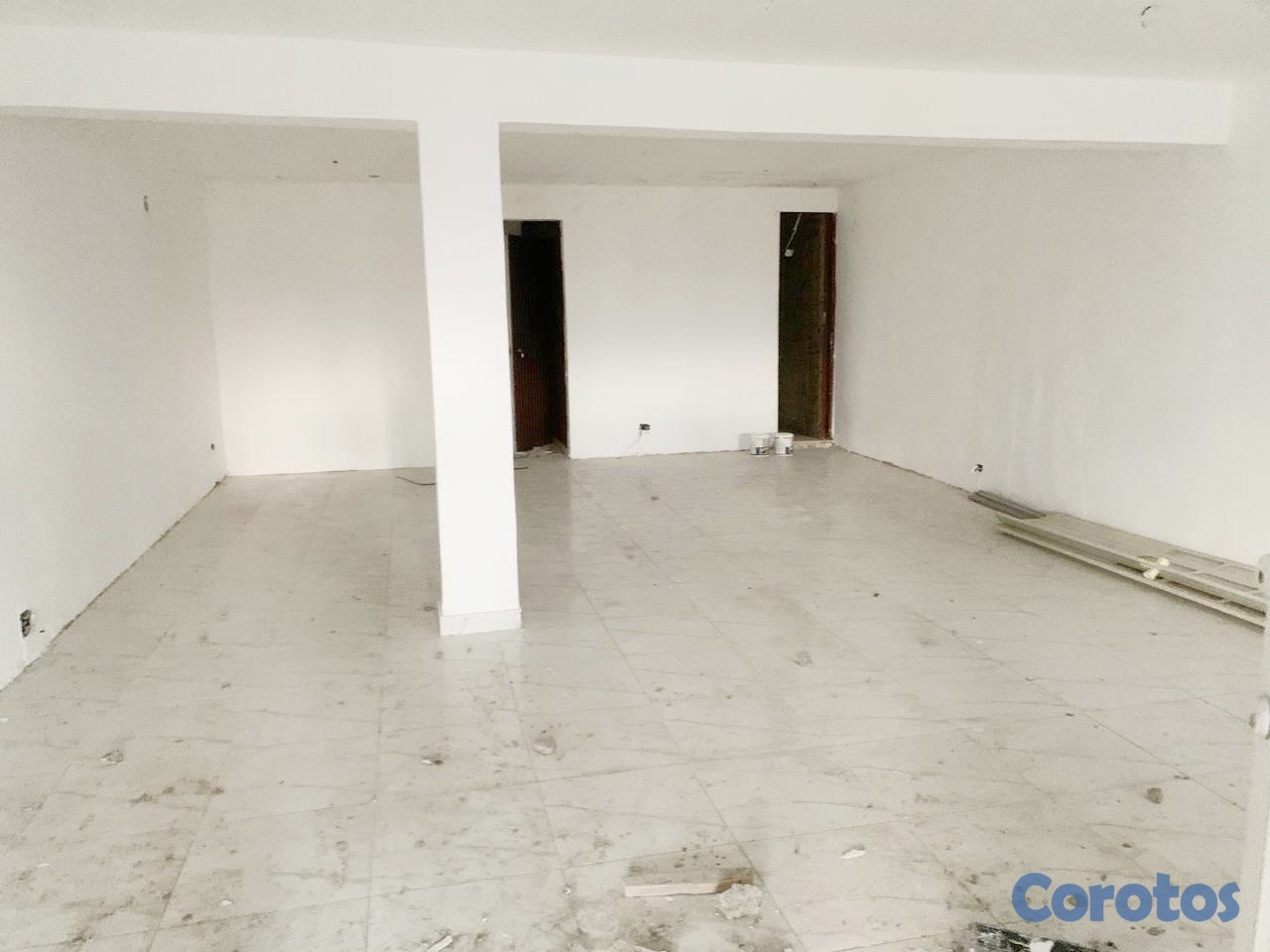 oficinas y locales comerciales - Local primer nivel los Jardines  3