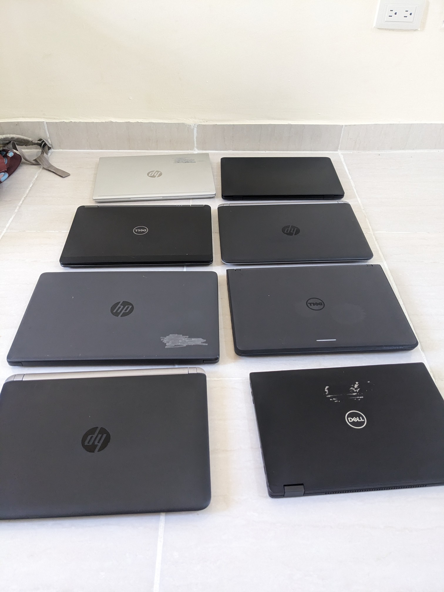 computadoras y laptops - Laptops varios modelos disponibles 2