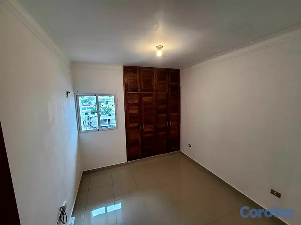 apartamentos - Alquilo apartamento en Los Prados. 3