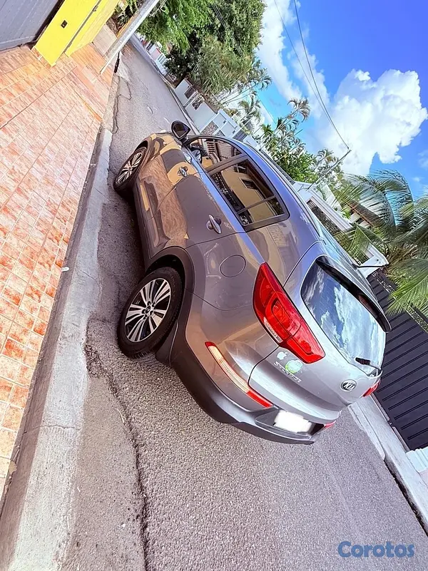 jeepetas y camionetas - Kia Sportage LX 2015 8