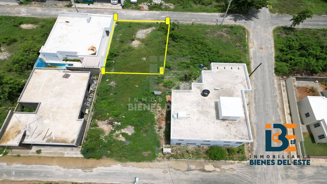 solares y terrenos - Solar de OPOTUNIDAD en Residencial Naime Tercera Etapa 2
