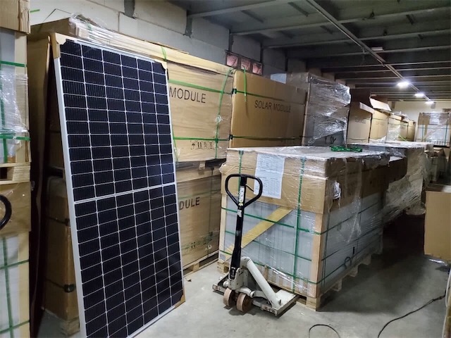 plantas e inversores - Paneles solares de 450 watts monocristalinos disponibles aquí. 2