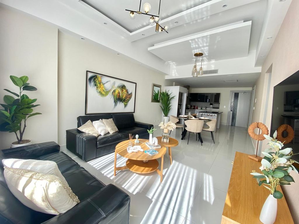apartamentos - Alquiler Amueblado en Piantini, moderno y céntrico