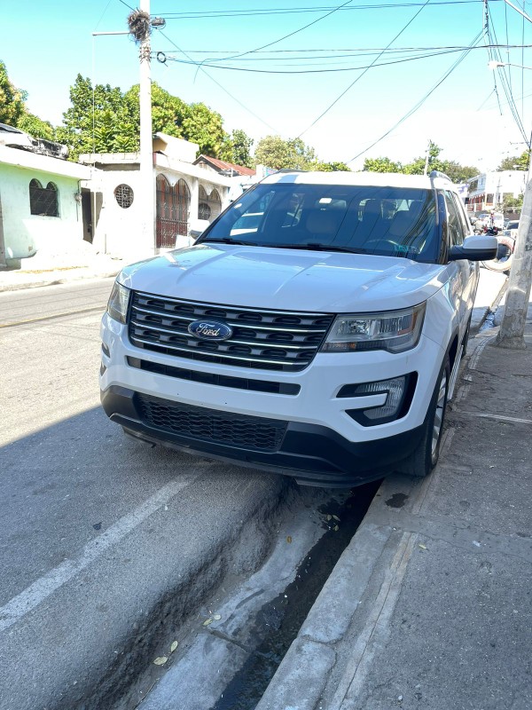 jeepetas y camionetas - Ford Explorer 2017 4
