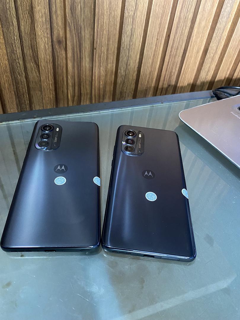 celulares y tabletas - Motorola Edge 256GB Gray XT2205-3  2