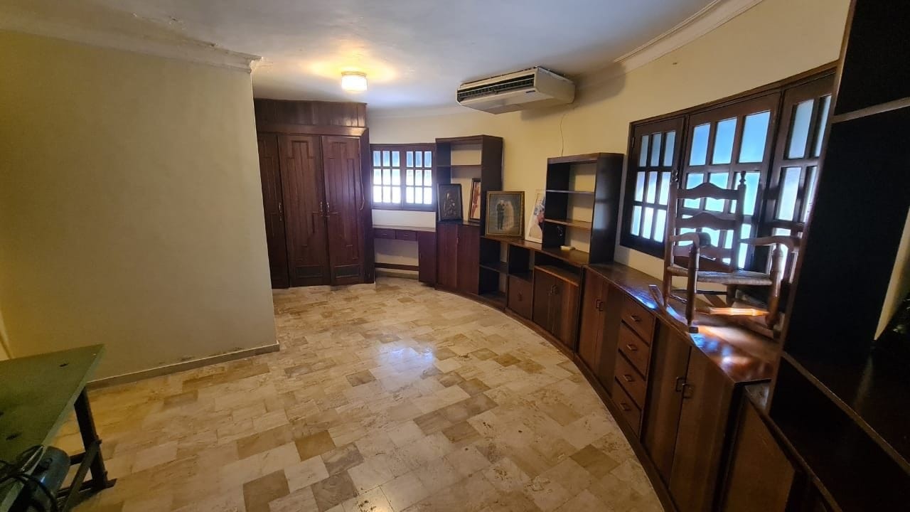 casas - Casa de 962 mts 2 Niveles en Urbanización Los Rios.  4