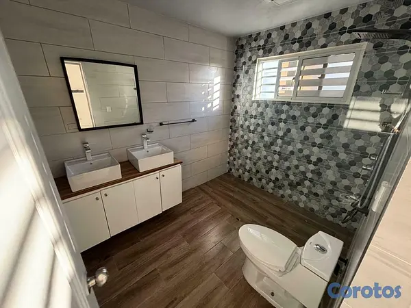 casas - Casa de 2 niveles en venta en Altos De Arroyo Hond 9