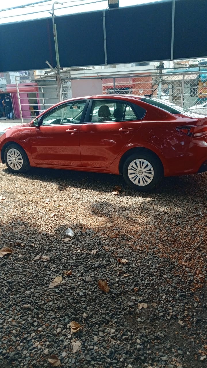 carros - Automóvil Kia Rio 2020  7