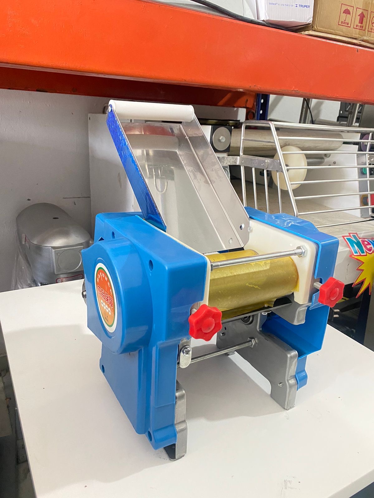 equipos profesionales - Laminadora industrial para Empanadas  0