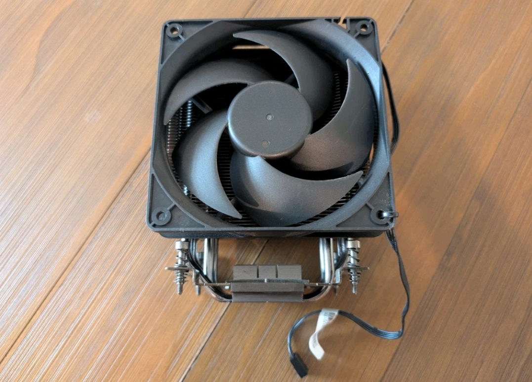 computadoras y laptops - PC AMD MSI B450 / Ryzen 2700X / Hyper 212 / 16GB / 800w / RX 5700 XT / 512GB 4