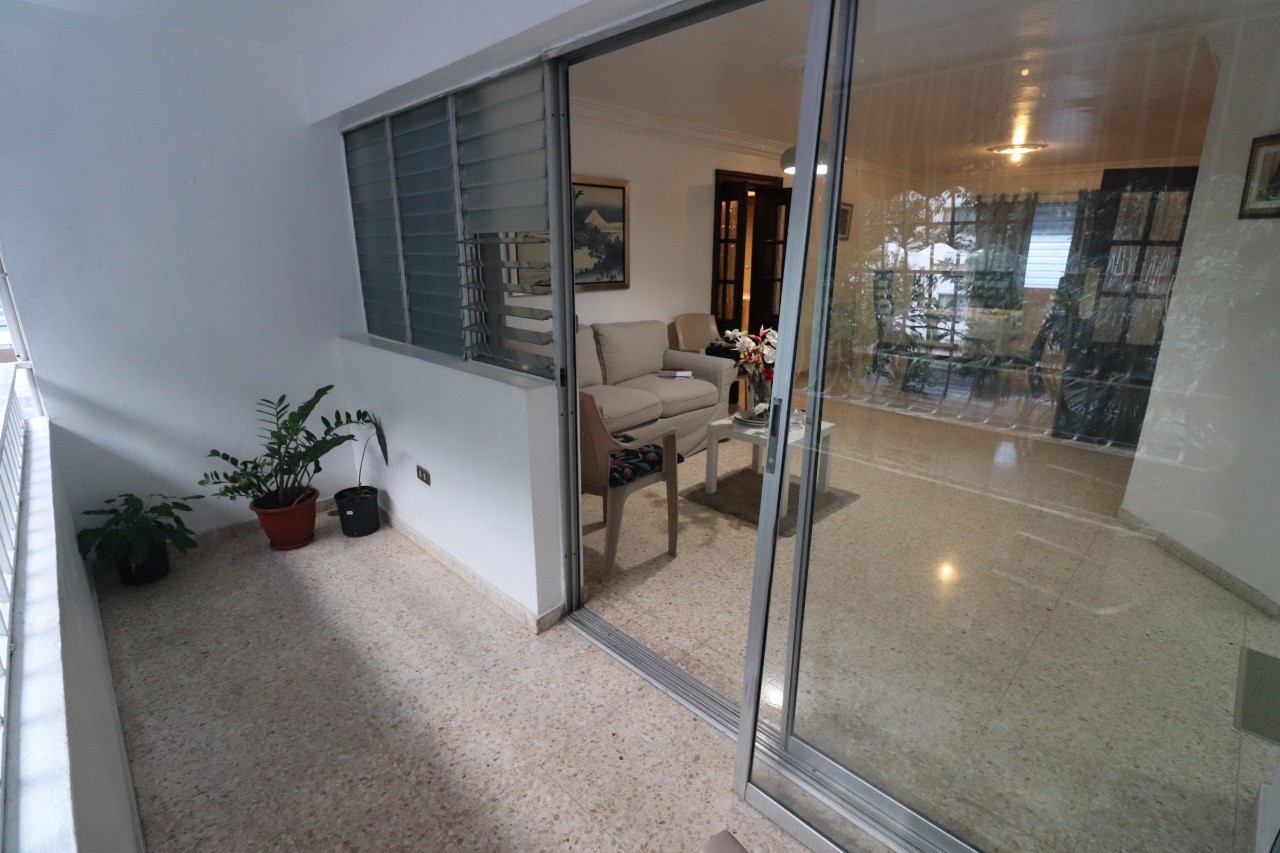 apartamentos - Vendo Apartamento Amplio con excelente ubicación RD$7,500.00
 5