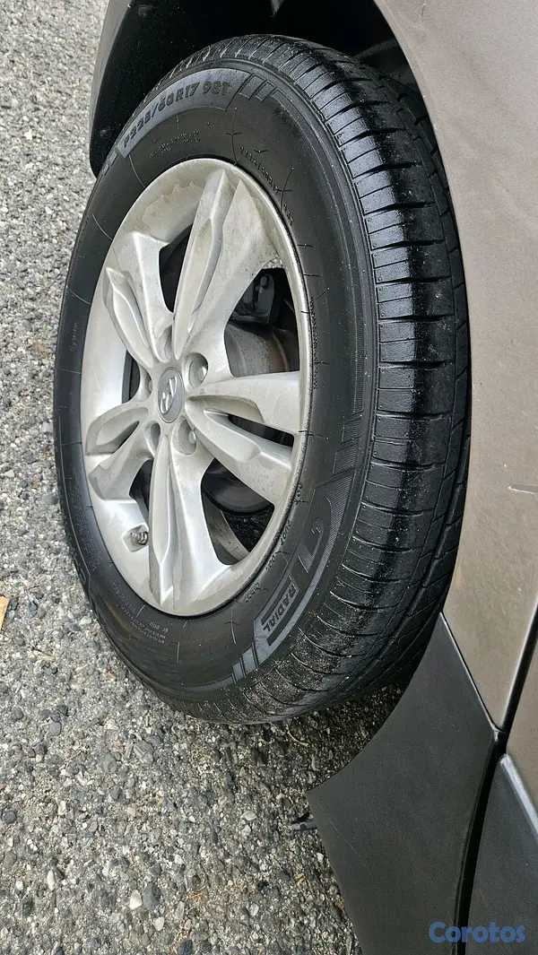 jeepetas y camionetas - hyundai Tucson 2012 americana doch  6