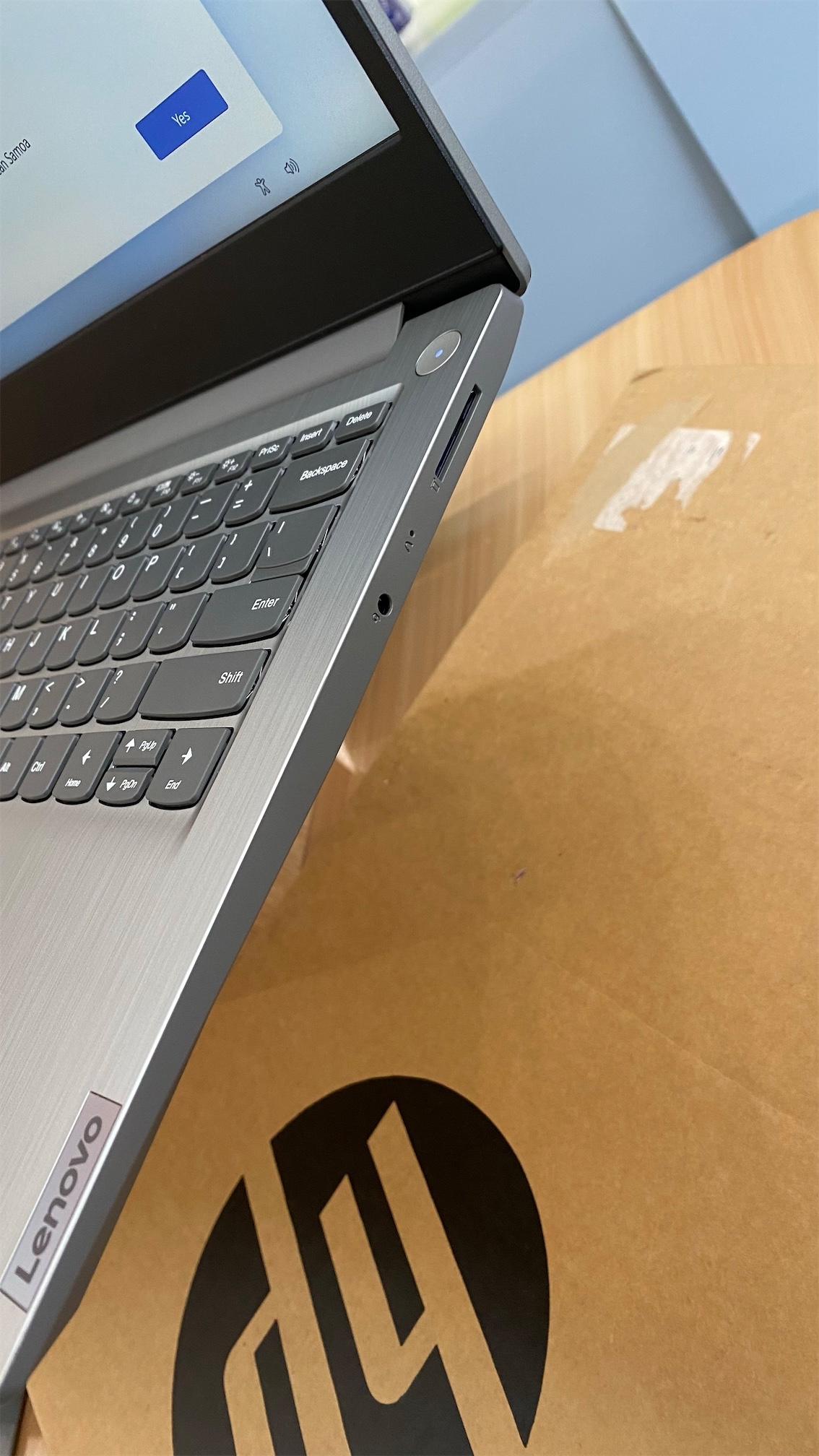 computadoras y laptops - Laptop lenovo ideapad 3 i3 11th 8gb de ram 128Gb SSD 14 pulgada 6
