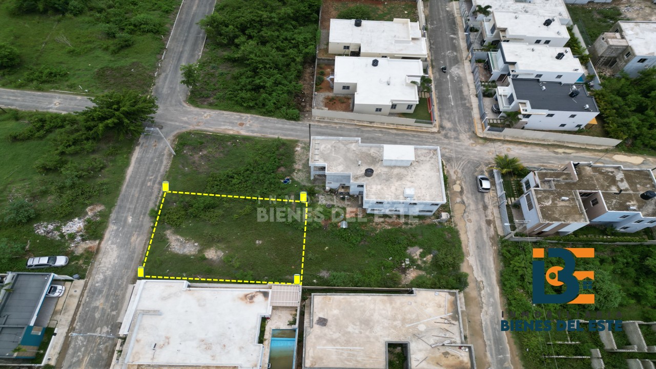 solares y terrenos - Solar de OPOTUNIDAD en Residencial Naime Tercera Etapa 3