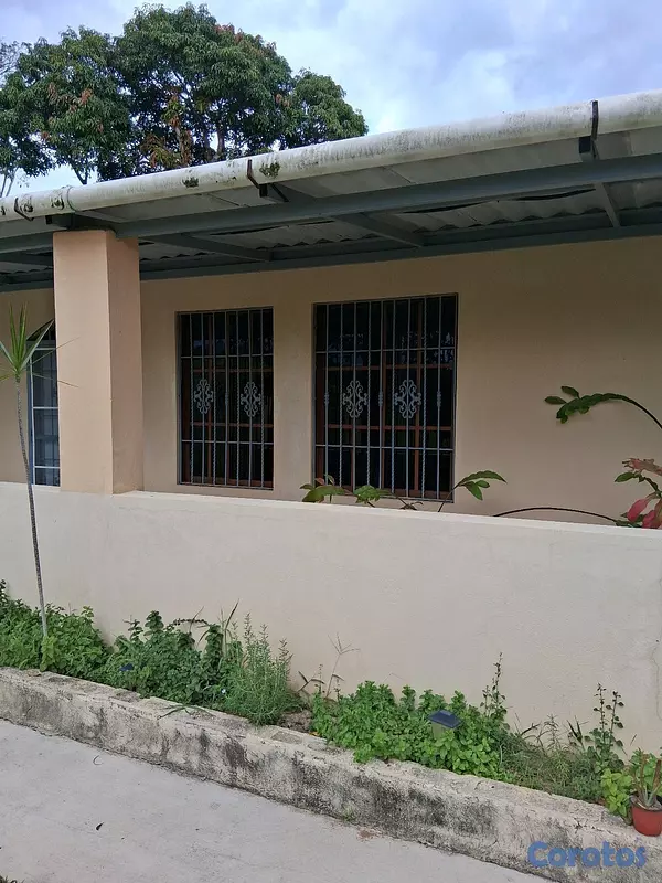 casas - casa con 4 tareas de terrenos,deslindada 16
