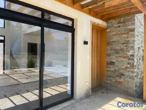 casas vacacionales y villas - Vendo Hermosa Villa 2 Niveles en SABANETA,  JARABA 6
